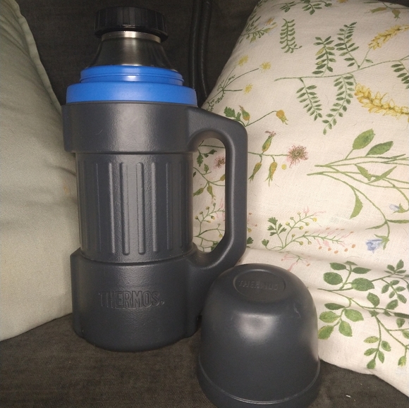 1L Hercules Thermos - Picture 2 of 2